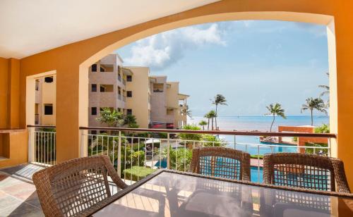 Perfect views from downtown 3bed 2 bath condo at El Faro Coral 203