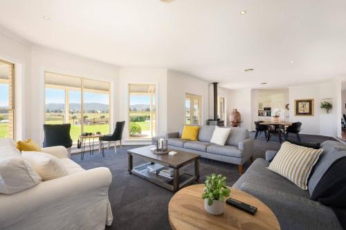 'Orana Grove' Reset at a Mudgee Vineyard Getaway