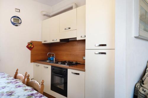 Kitchen, Appartamento Matilde in Monvalle