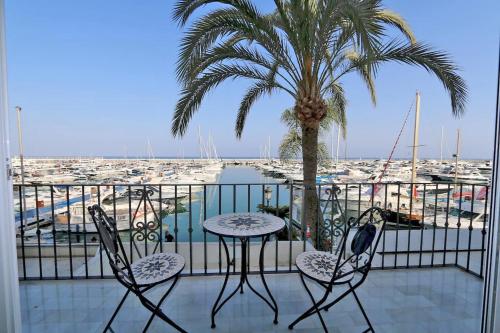 MARBELLA HOME RENTALS - Frontline 3BR apartment, Puerto Banus 3