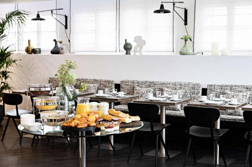 Best Western Paris Porte de Versailles - image 12