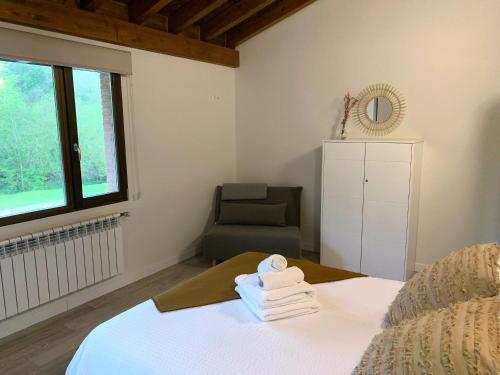 2 Apartamentos en villa con piscina privada en Asturias El Marquesau