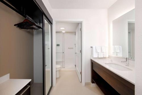 Sonesta ES Suites Atlanta Kennesaw Town Center - image 7