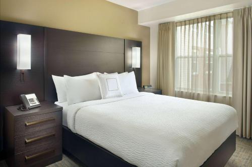 2 bedrooms, 3 beds