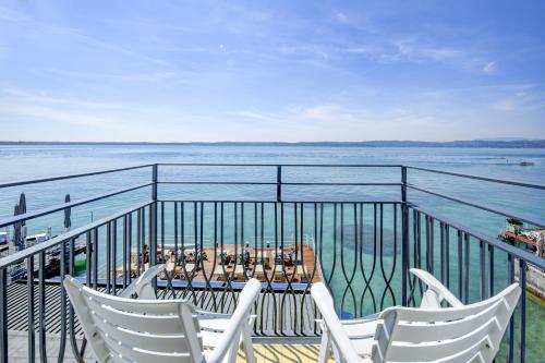 منظر, Hotel Flaminia in سيرموني