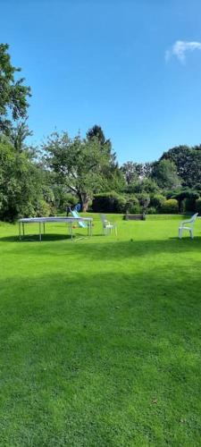 Sycamore Lodge Kent With EV Zappi type 2, swimming pool for a fee in Brabourne