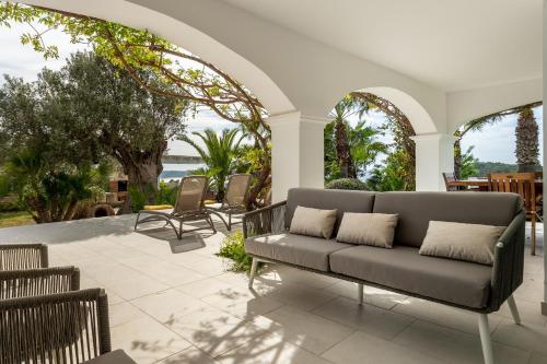 Villa Can Joan I - Fantastic Sunset Views and Family Friendly -