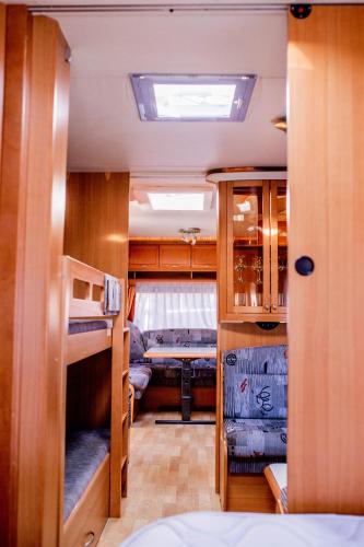 2 bedrooms, 4 beds