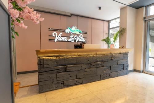 Viva La Vita Hotel - image 12