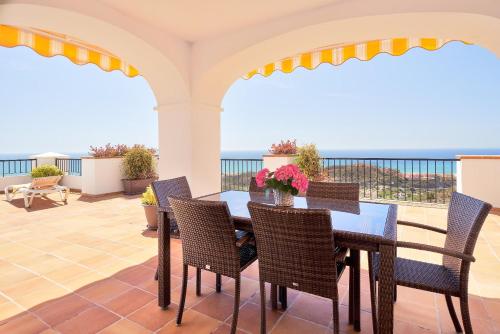  Poseidón Luxury Apartment in Málaga, Unterkunft in Rincón de la Victoria