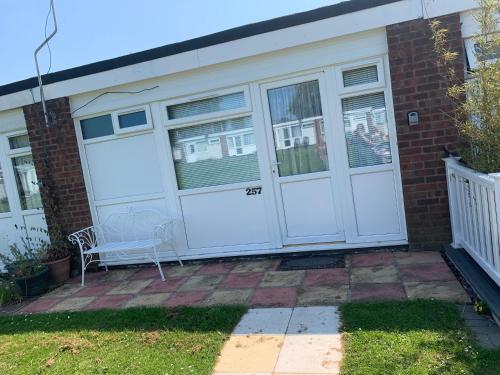 Cosy Chalet in Belle Aire Hemsby. gîte à louer Winterton Shoal