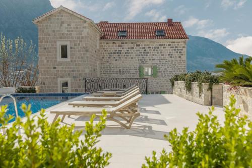 Hotel Libertas in Prcanj