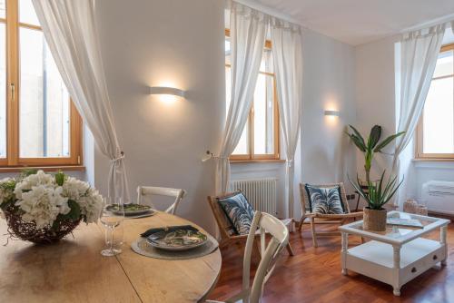 First & Urban Oasis - by MyHomeInComo, Como (photo 10)