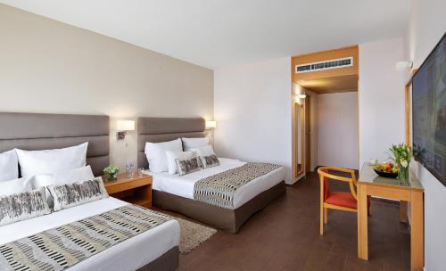 C Hotel Neve Ilan Room Type - Classic Plus Room