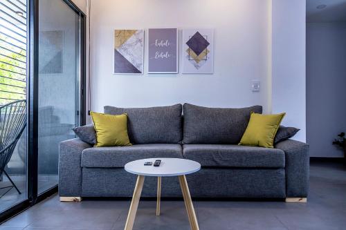 Villanueva Aparts LUX 1