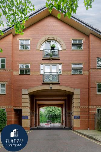 Exterior view, FLATZY - Quiet Sefton Park Luxury Apartment near The John Brodie