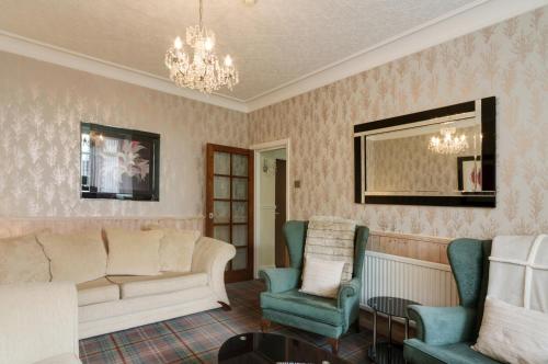 Stoneleigh Hotel - image 11