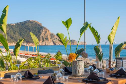 Palmiye Beach Hotel - image 2