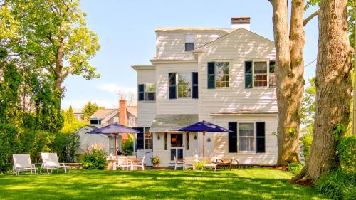 Captain Morse House - Luxury, Waterfront, Town, & Beaches - 5 stars in Edgartown, USA