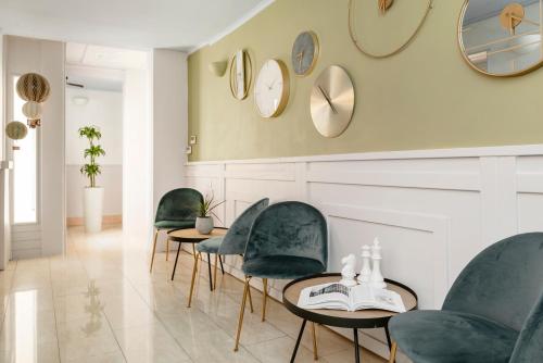 Parker Hotel - image 9