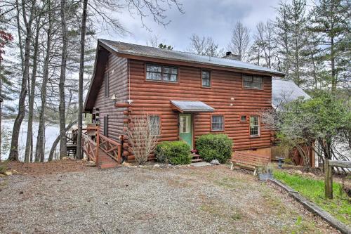 B&B Blairsville - Lakefront Blairsville Cabin with Deck and Dock! - Bed and Breakfast Blairsville