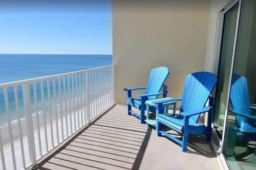 Crystal Shores Unit 1205