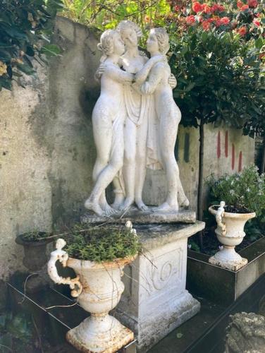 West Beach House -Sea Views in โคฟ