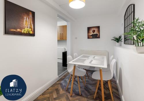 Facilities, FLATZY - Modern Apartment Close to Football Stadiums near Defne turkish restaurant