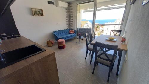 Seaview Suites Ondina