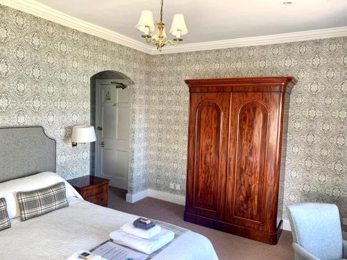 The Manor House - image 5