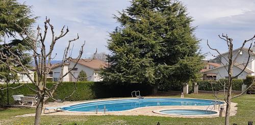 Úszómedence, La Casa Xica in Perafita