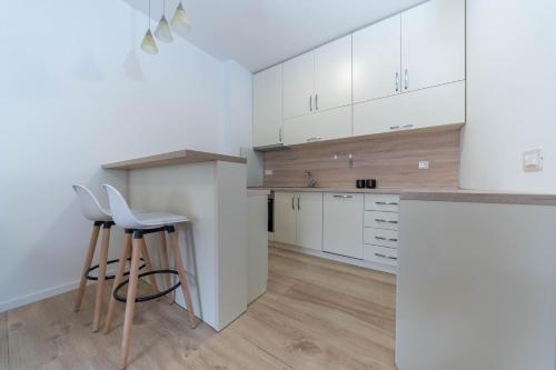 Andjela's Place with Sea View - image 4