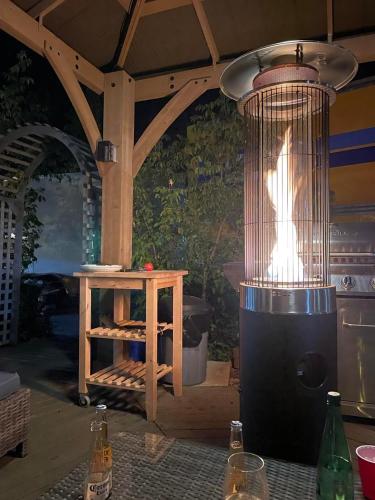 บริการและสิ่งอำนวยความสะดวก, Destination INN in เรเดียมฮอตสปริง (บริติชโคลัมเบีย)