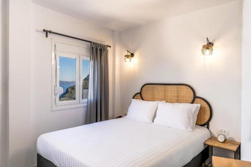 Evanthia Best View Thirassia Island Hotel Room Type - Double Room with Sea View