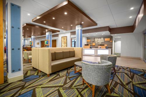 Lobby, Holiday Inn Express & Suites Sanford- Lake Mary in Sanford (FL)