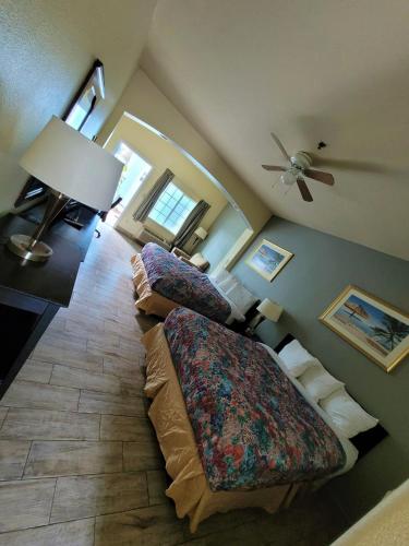 Queen Room with Pool View room in Casa Bella Hotel and Suites