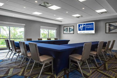 Holiday Inn Express & Suites Sanford - Lake Mary, an IHG Hotel in Sanford, USA