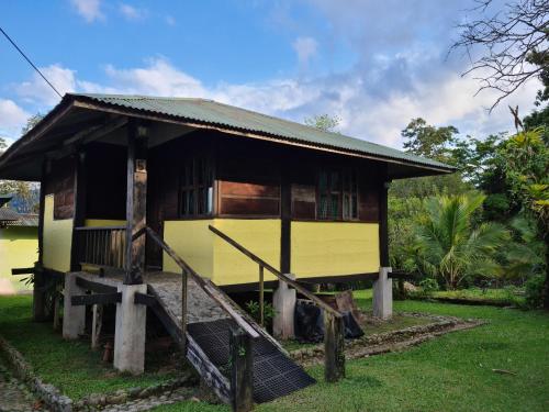 Los Gallitos Eco Lodge