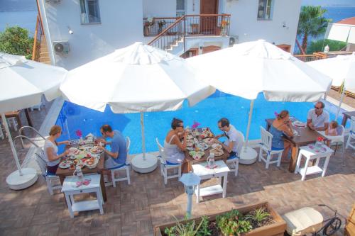 Sunset Villa Hotel - image 12