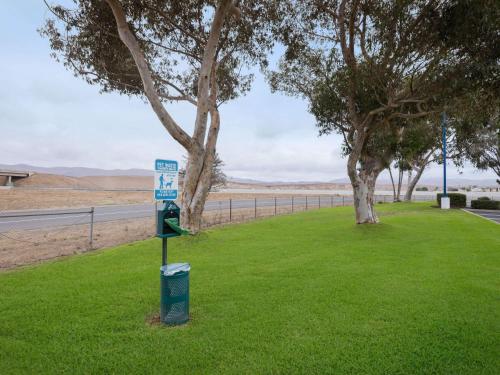 Motel 6-Santa Maria CA - image 11