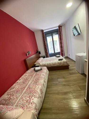 Triple Room with Private Bathroom image 7