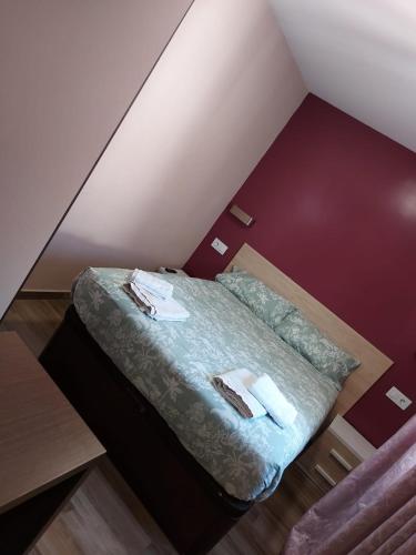 Single Room with Private Bathroom image 4