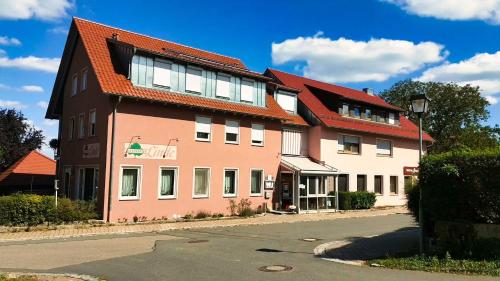 Gasthaus Linde - Hotel - Ingelfingen