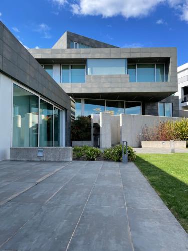  Tres Prismas Exclusive in Sarria