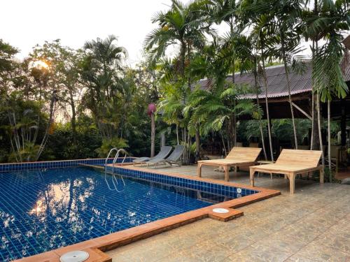 Swimming pool, Bamboo Hideaway, Bungalows with Pool and Kitchen in Ao Pai