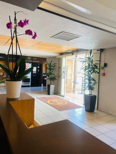 B&B Hôtel Aubagne Gémenos - image 10