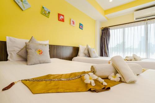 Stay Resort Pattaya Room Type - Triple Room with Pool View