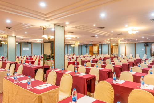 Конферентни зали/банкетни зали, Nonthaburi Palace Hotel in Нантабури