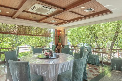 レストラン, ノンタブリー パレス ホテル (Nonthaburi Palace Hotel) in ノンタブリー