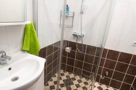 HOT ERNESTINES 7-2 RIGA Enjoy the feel of home and history!, Riga (fotografie 7)